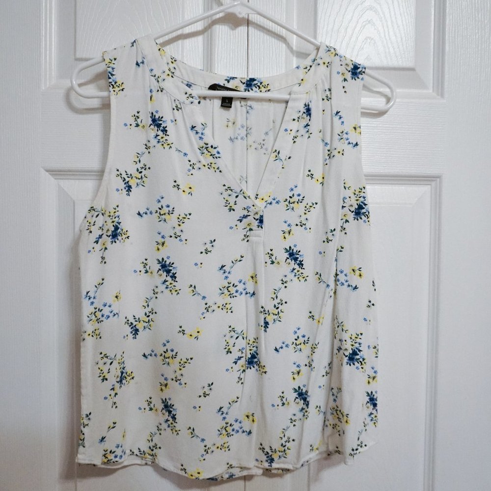 Banana Republic Floral Sleeveless Blouse